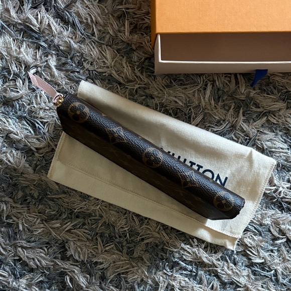 Louis Vuitton Brown Monogram Long Zippy Wallet - Picture 5 of 14